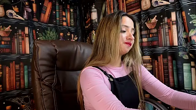 julietta   jackson online show from 11, 3, 2025