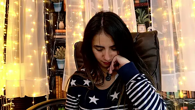 Snapshot of julietta___jackson chatting on 14, 6, 2026 julietta jackson online show from 14, 6, 2026