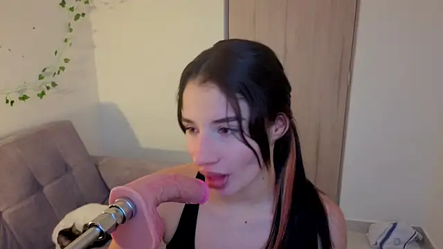 Mia adams66 online show from 13, 1, 2026