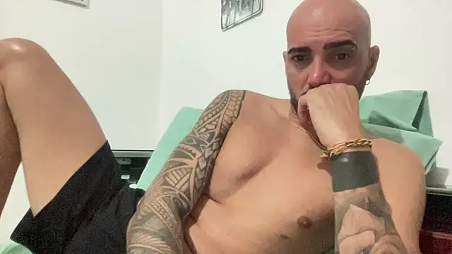 alessandromori91 online show from 8, 9, 2025