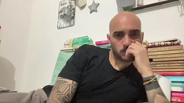 alessandromori91 online show from 8, 5, 2026