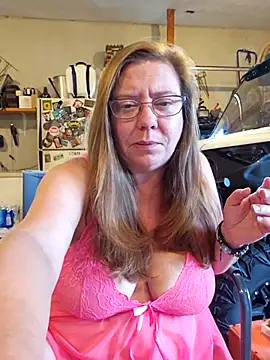 MsShelby40 online show from 12, 9, 2025