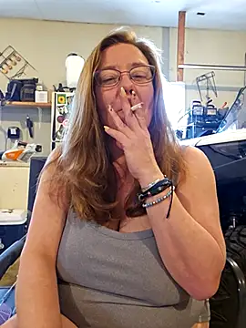 MsShelby40 online show from 13, 3, 2025