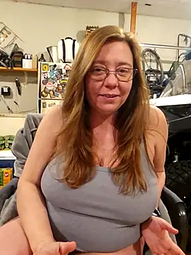 MsShelby40 online show from 13, 12, 2025