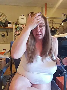 MsShelby40 online show from 2, 6, 2026