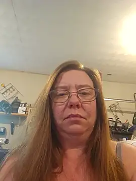 MsShelby40 online show from 4, 6, 2026