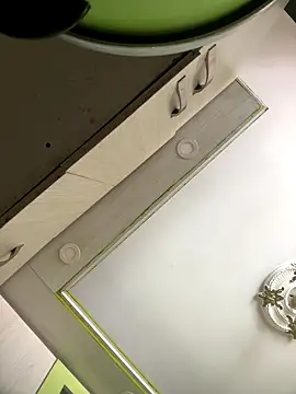 MollySanders    online show from 14, 9, 2025