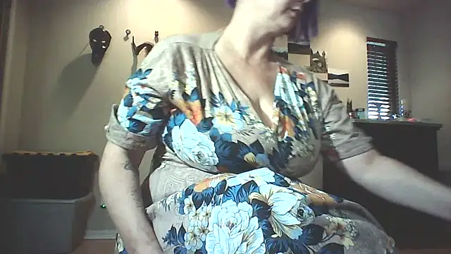 Big-Tits-McGee online show from 21, 10, 2025