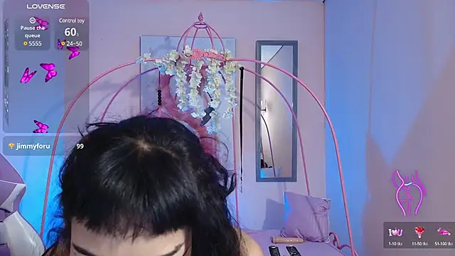 Snapshot of Violetta_Suky chatting on 27, 2, 2025 Violetta Suky online show from 27, 2, 2025