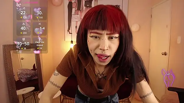 Snapshot of Violetta_Suky chatting on 18, 11, 2025 Violetta Suky online show from 18, 11, 2025