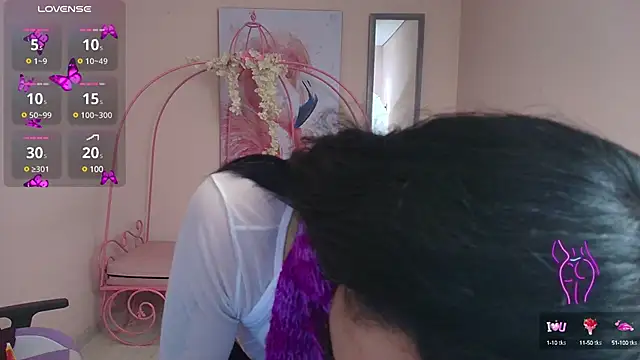 Snapshot of Violetta_Suky chatting on 4, 3, 2025 Violetta Suky online show from 4, 3, 2025