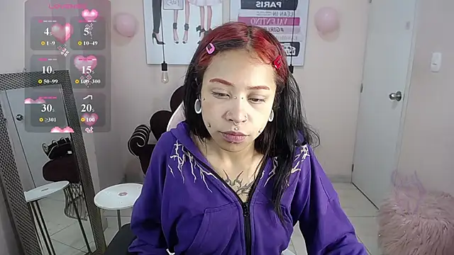 Snapshot of Violetta_Suky chatting on 24, 11, 2025 Violetta Suky online show from 24, 11, 2025