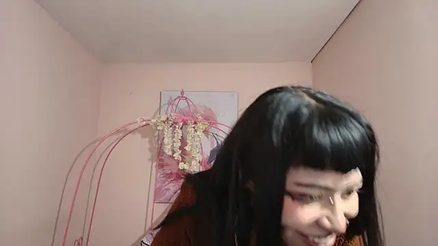 Snapshot of Violetta_Suky chatting on 28, 2, 2025 Violetta Suky online show from 28, 2, 2025