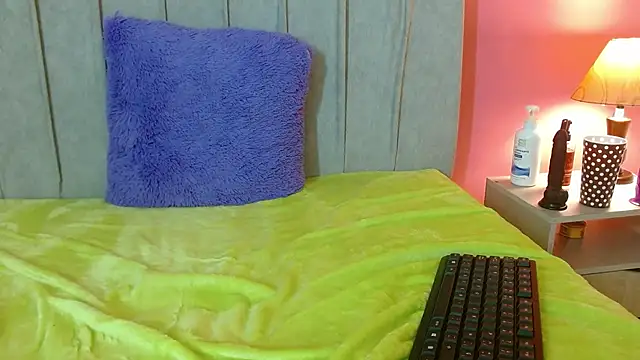 Snapshot of monicahotsex303av chatting on 3, 3, 2025 monicahotsex303av online show from 3, 3, 2025