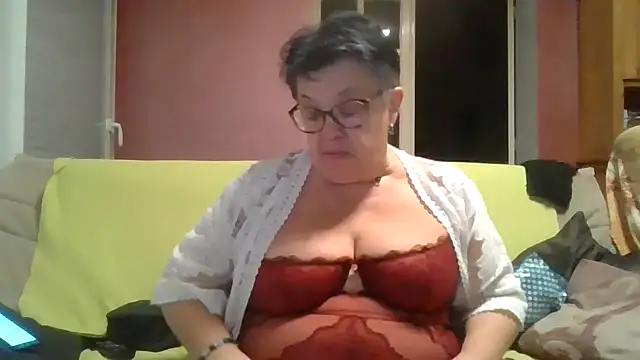 Vandeae44 online show from 1, 2, 2026