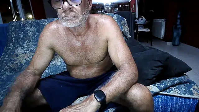 Snapshot of maduroguapo chatting on 17, 6, 2026 maduroguapo online show from 17, 6, 2026