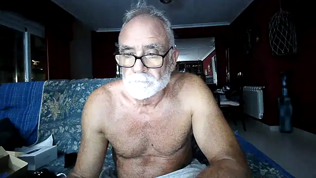 Snapshot of maduroguapo chatting on 4, 7, 2026 maduroguapo online show from 4, 7, 2026