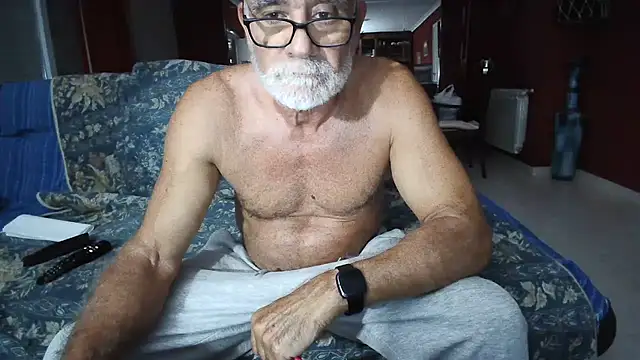 Snapshot of maduroguapo chatting on 3, 7, 2026 maduroguapo online show from 3, 7, 2026