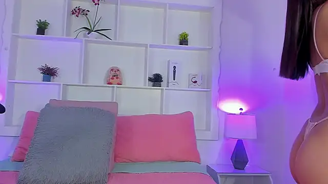 Jenifer Diaz online show from 23, 4, 2026