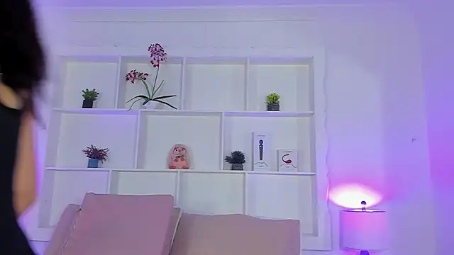 Jenifer Diaz online show from 23, 3, 2026