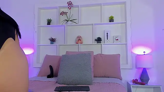 Jenifer Diaz online show from 24, 2, 2026