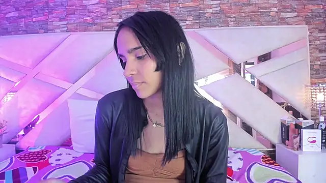 sophie pariss online show from 7, 11, 2025