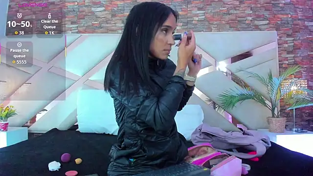 sophie pariss online show from 5, 2, 2026