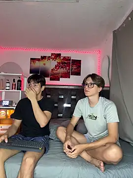 Snapshot of Alex_and_Fabian chatting on 15, 5, 2026 Alex and Fabian online show from 15, 5, 2026