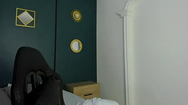 lia sexx19 online show from 13, 3, 2026