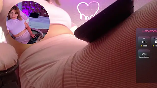 AlessiaDouce online show from 21, 11, 2025