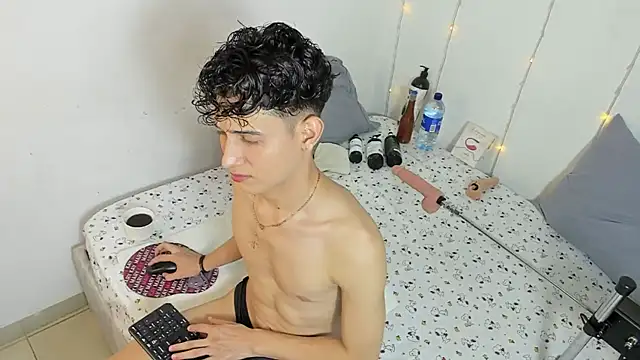 Benjamin Buster online show from 18, 9, 2025