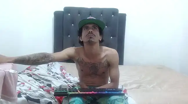 damian bottom bigcock online show from 13, 2, 2025