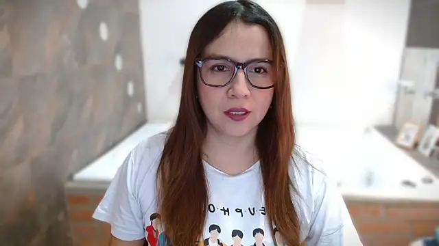 Heidy Wells online show from 9, 10, 2025