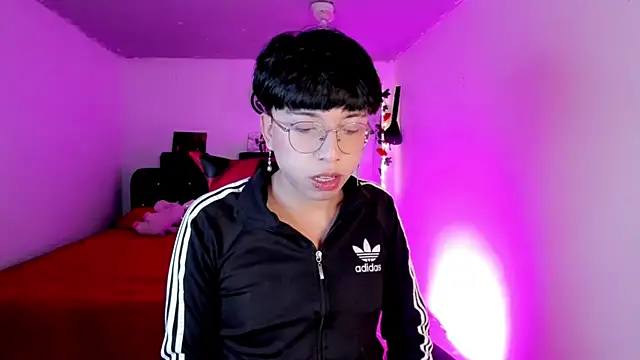 Snapshot of AnggelONfiree chatting on 31, 10, 2025 AnggelONfiree online show from 31, 10, 2025