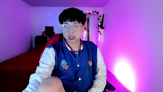 Snapshot of AnggelONfiree chatting on 28, 10, 2025 AnggelONfiree online show from 28, 10, 2025