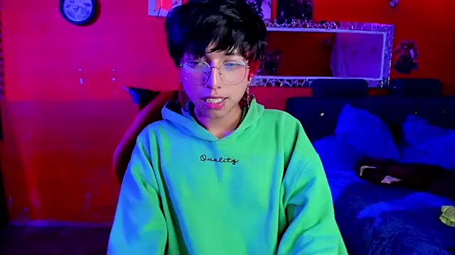 Snapshot of AnggelONfiree chatting on 10, 3, 2025 AnggelONfiree online show from 10, 3, 2025