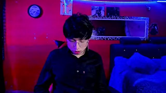 Snapshot of AnggelONfiree chatting on 5, 3, 2025 AnggelONfiree online show from 5, 3, 2025