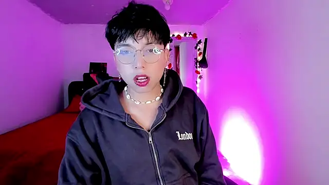 Snapshot of AnggelONfiree chatting on 30, 10, 2025 AnggelONfiree online show from 30, 10, 2025