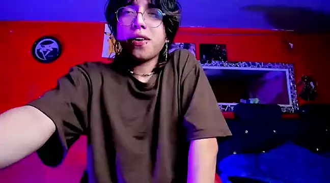 Snapshot of AnggelONfiree chatting on 3, 2, 2025 AnggelONfiree online show from 3, 2, 2025