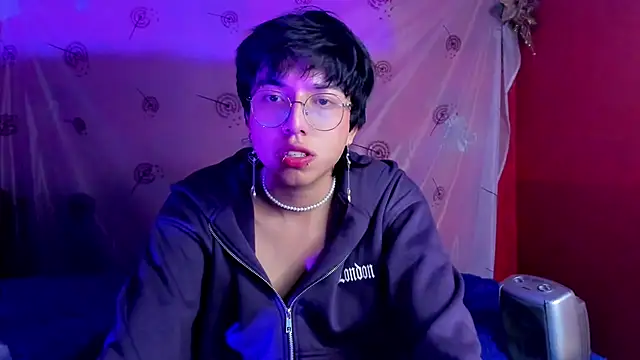 Snapshot of AnggelONfiree chatting on 8, 2, 2025 AnggelONfiree online show from 8, 2, 2025