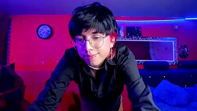 Snapshot of AnggelONfiree chatting on 5, 3, 2025 AnggelONfiree online show from 5, 3, 2025