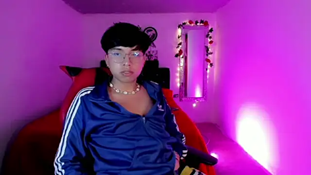 Snapshot of AnggelONfiree chatting on 26, 11, 2025 AnggelONfiree online show from 26, 11, 2025