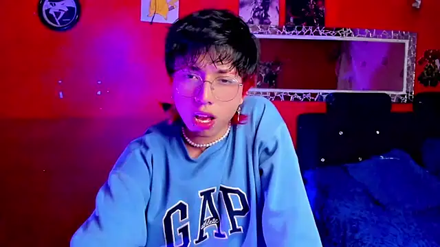 Snapshot of AnggelONfiree chatting on 18, 2, 2025 AnggelONfiree online show from 18, 2, 2025