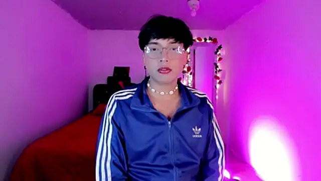 Snapshot of AnggelONfiree chatting on 25, 11, 2025 AnggelONfiree online show from 25, 11, 2025