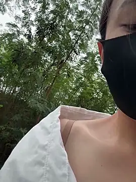 Snapshot of moneymaker_taipei chatting on 29, 9, 2025 moneymaker taipei online show from 29, 9, 2025