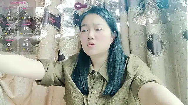 luoxuwen online show from 11, 4, 2026