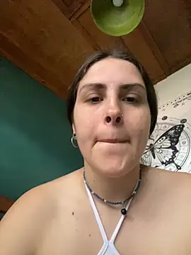 isadelasestrellas online show from 14, 9, 2025