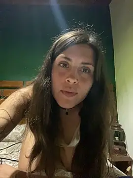 isadelasestrellas online show from 8, 10, 2025