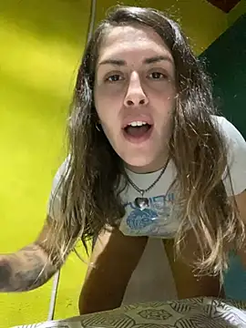 isadelasestrellas online show from 13, 3, 2025