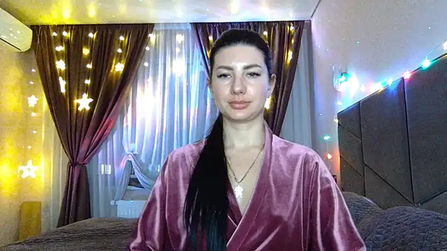 Snapshot of NessyStar chatting on 2, 3, 2026 NessyStar online show from 2, 3, 2026